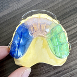 牙齿矫正器